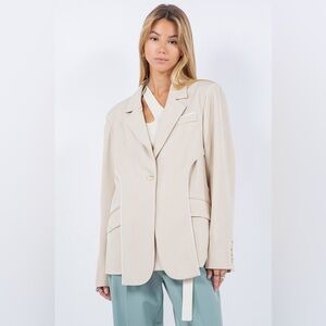Elegant Beige Women's Blazer